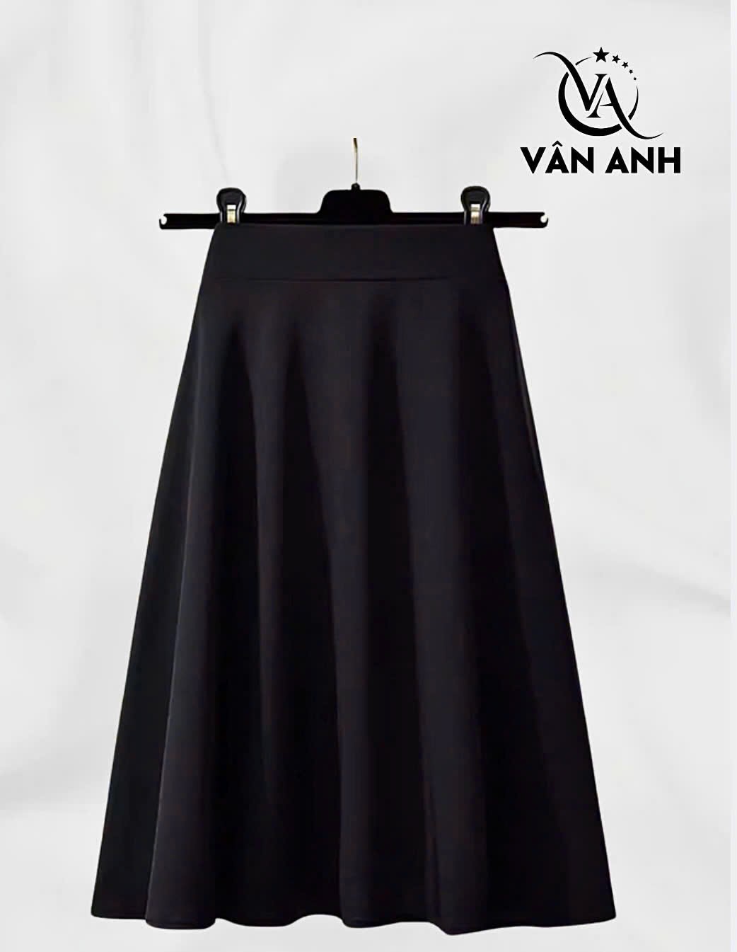 CHÂN VÁY DÁNG XÒE CHÂN VÁY DÁNG XÒE