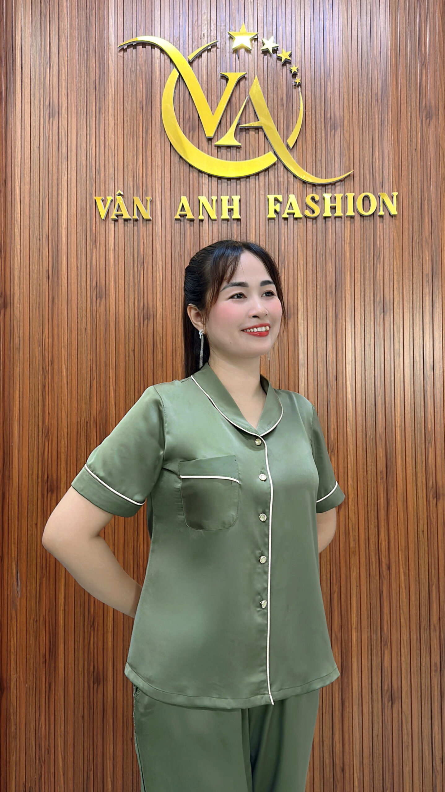 Đồ bộ trung niên tay ngắn Đồ bộ trung niên tay ngắn