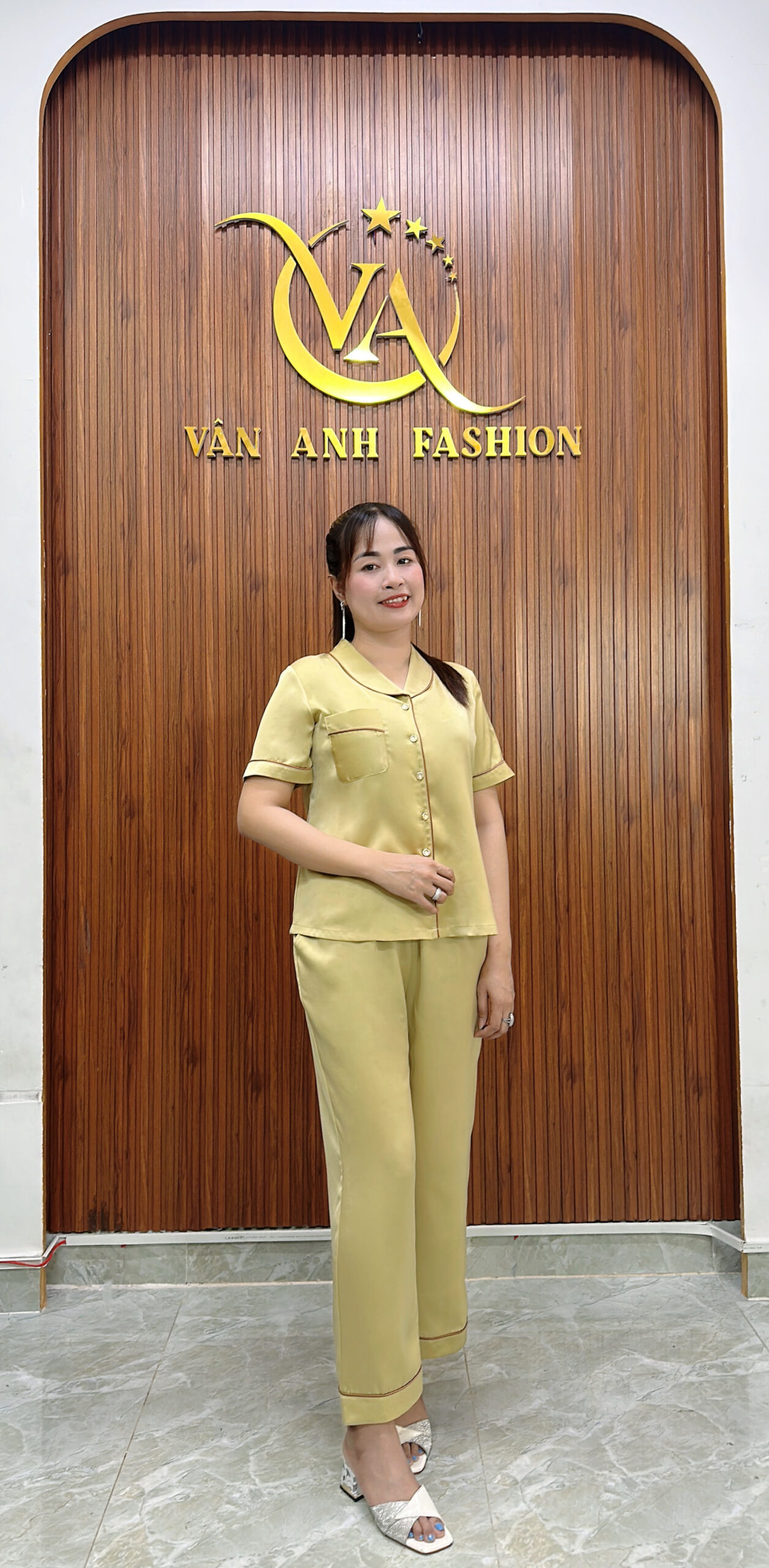 Đồ bộ trung niên tay ngắn Đồ bộ trung niên tay ngắn