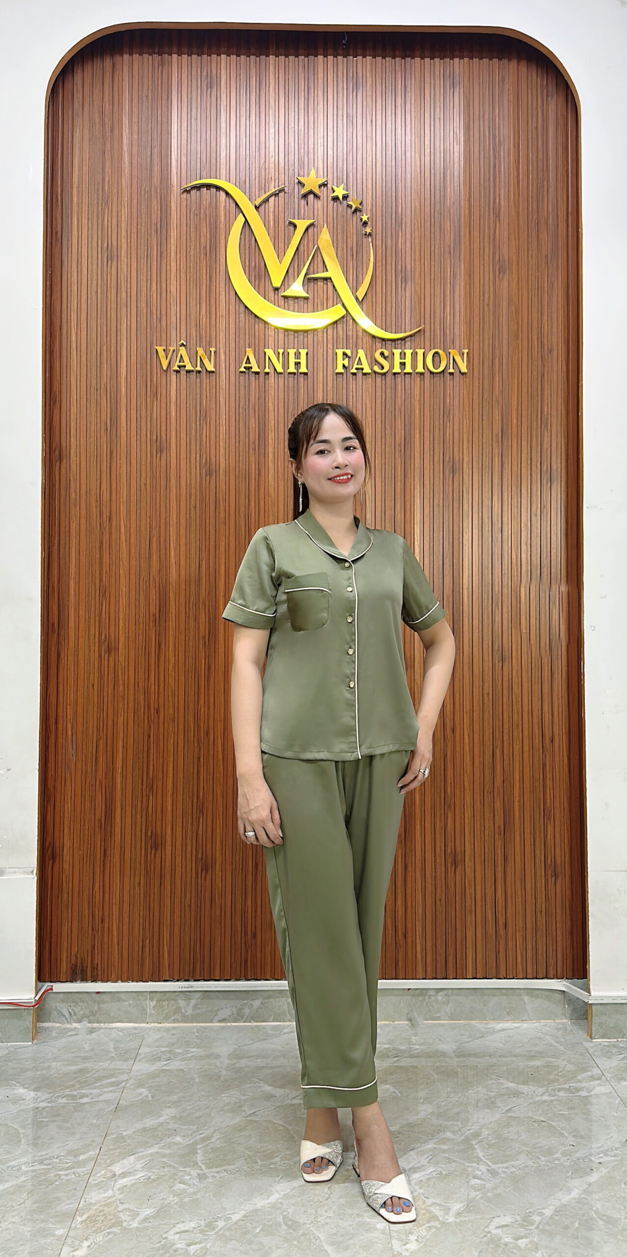 Đồ bộ trung niên tay ngắn Đồ bộ trung niên tay ngắn