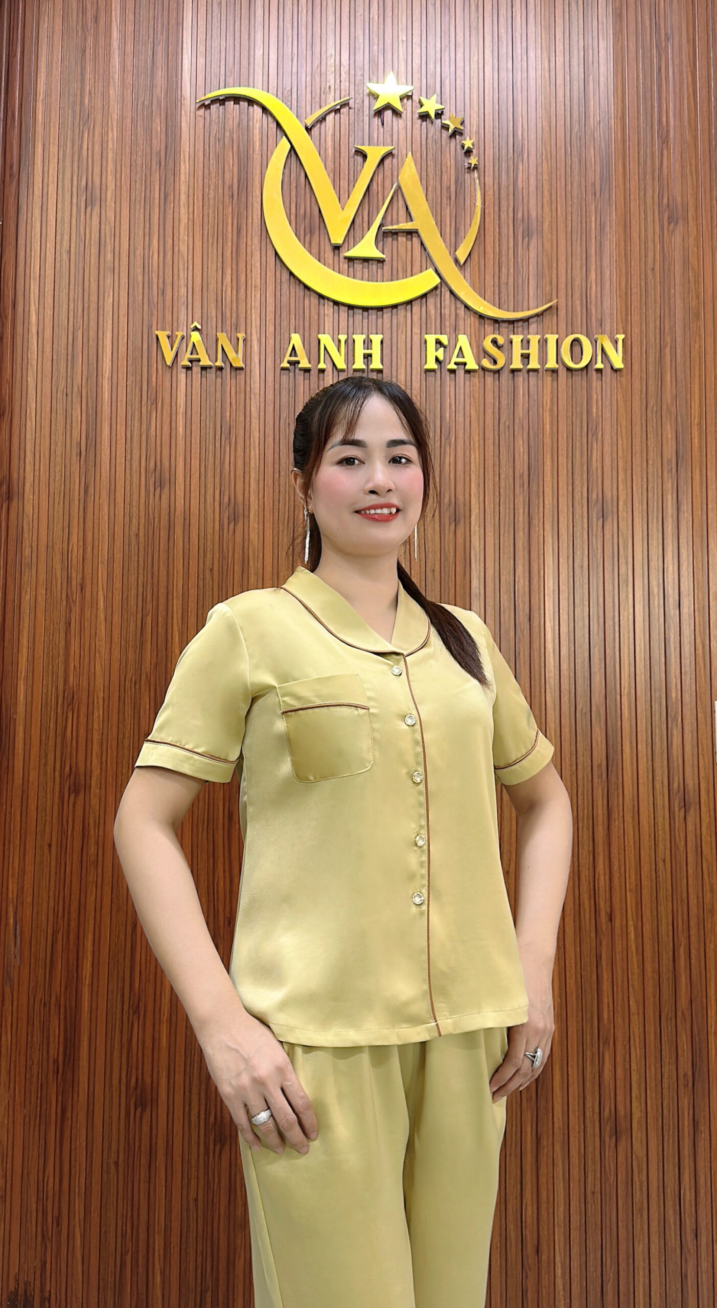 Đồ bộ trung niên tay ngắn Đồ bộ trung niên tay ngắn