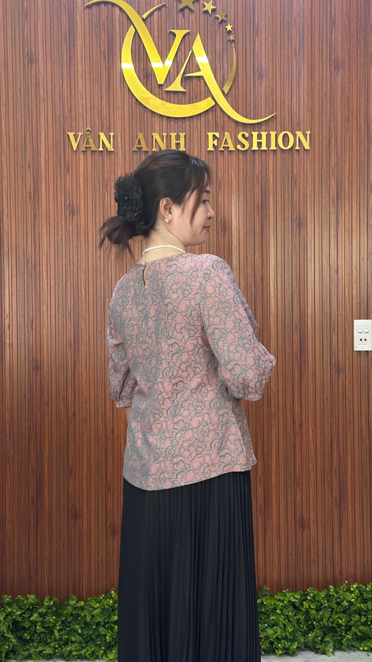 Áo Gấm Hoa – Sang trọng & Nữ tính Áo Gấm Hoa – Sang trọng & Nữ tính