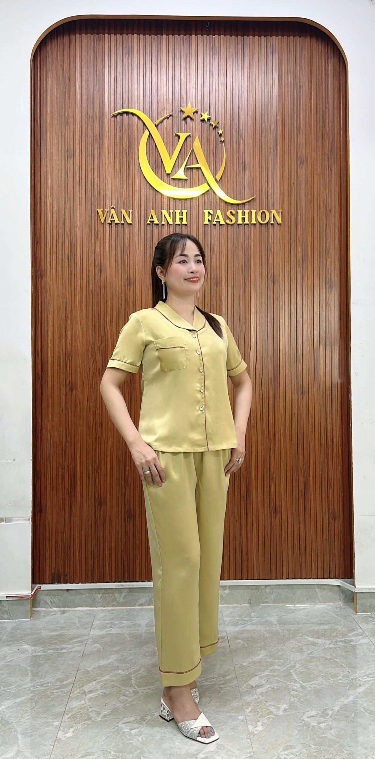 Đồ bộ trung niên tay ngắn Đồ bộ trung niên tay ngắn